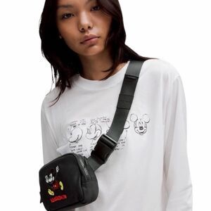 NWT LULULEMON x DISNEY Mickey In Motion 1L Everywhere Belt Bag Black One Size